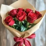 Букет 7 красных роз